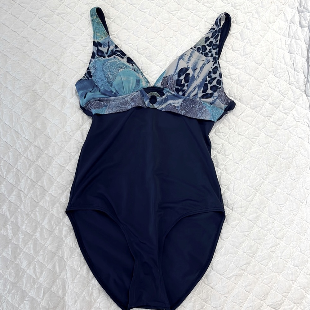 One piece bathing suit